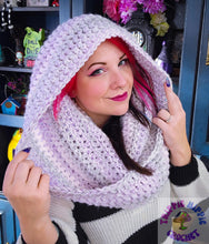 Load image into Gallery viewer, Lavender Snood
